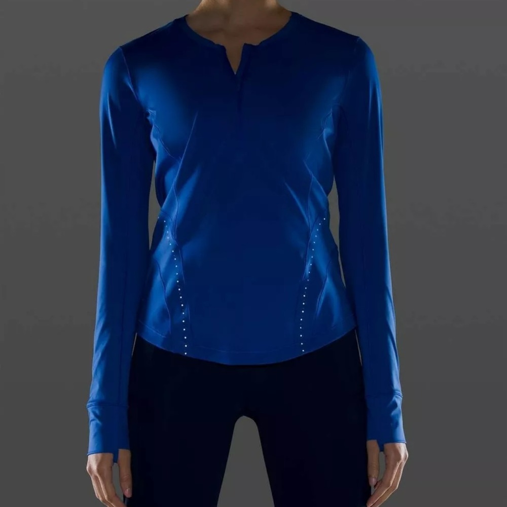 Lululemon long sleeve ( Flash Forward Half Zip ) .